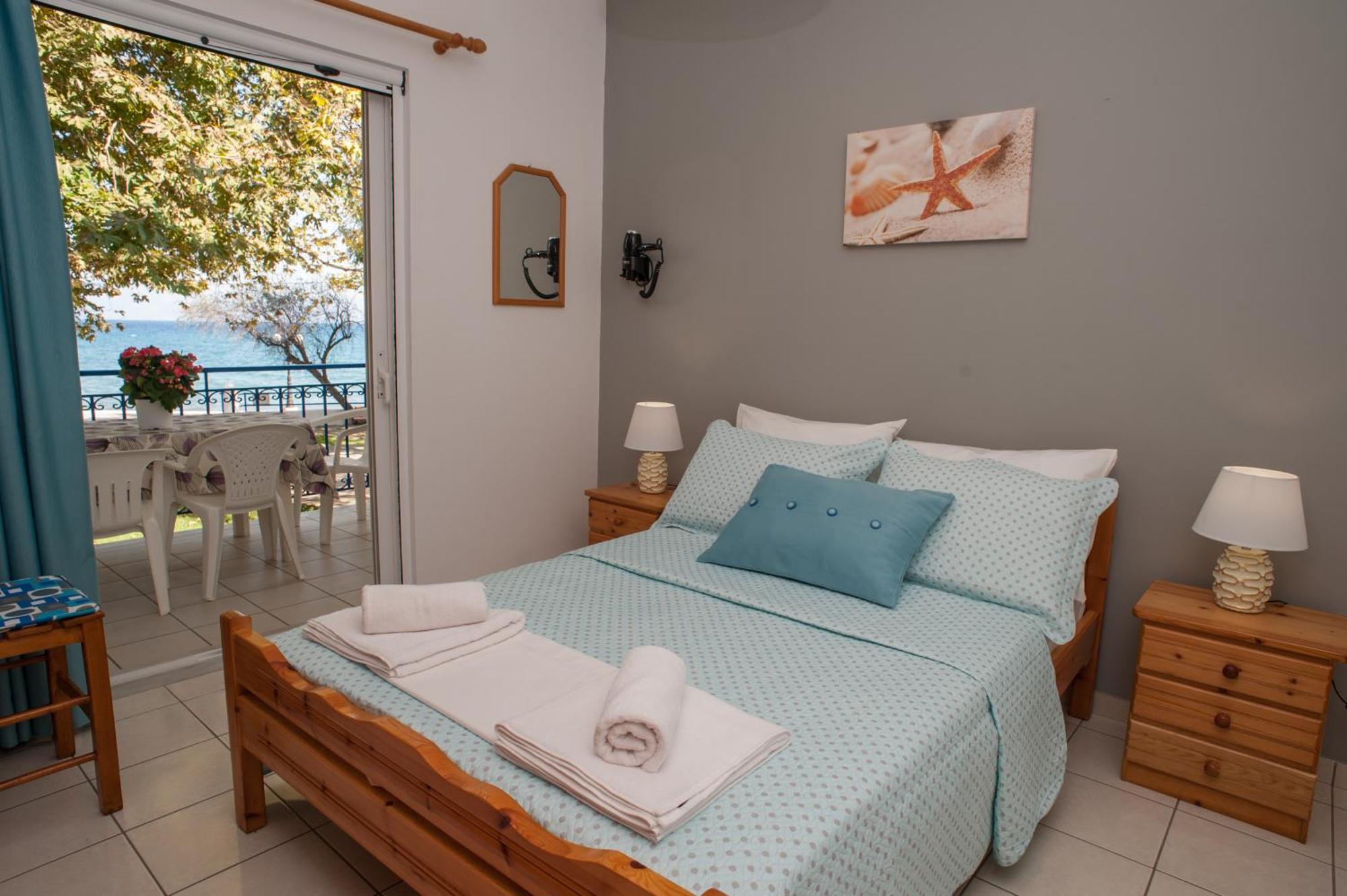 Erodios Apartments Elaionas  Rum bild